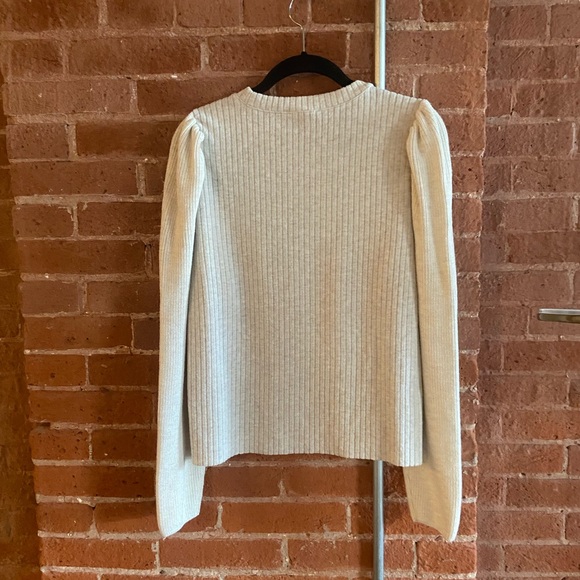 Like new - Splendid London Rib Puff Sleeve Top, L - Picture 4 of 8